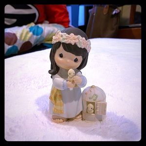 Precious Moments Figurine